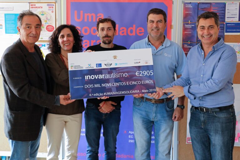 Cerimónia de entrega oficial do Cheque Simbólico da iniciativa “Uma Imagem Solidária”