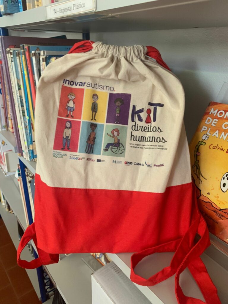 Entrega do KIT Direitos Humanos à Escola Básica nº2 do Lavradio